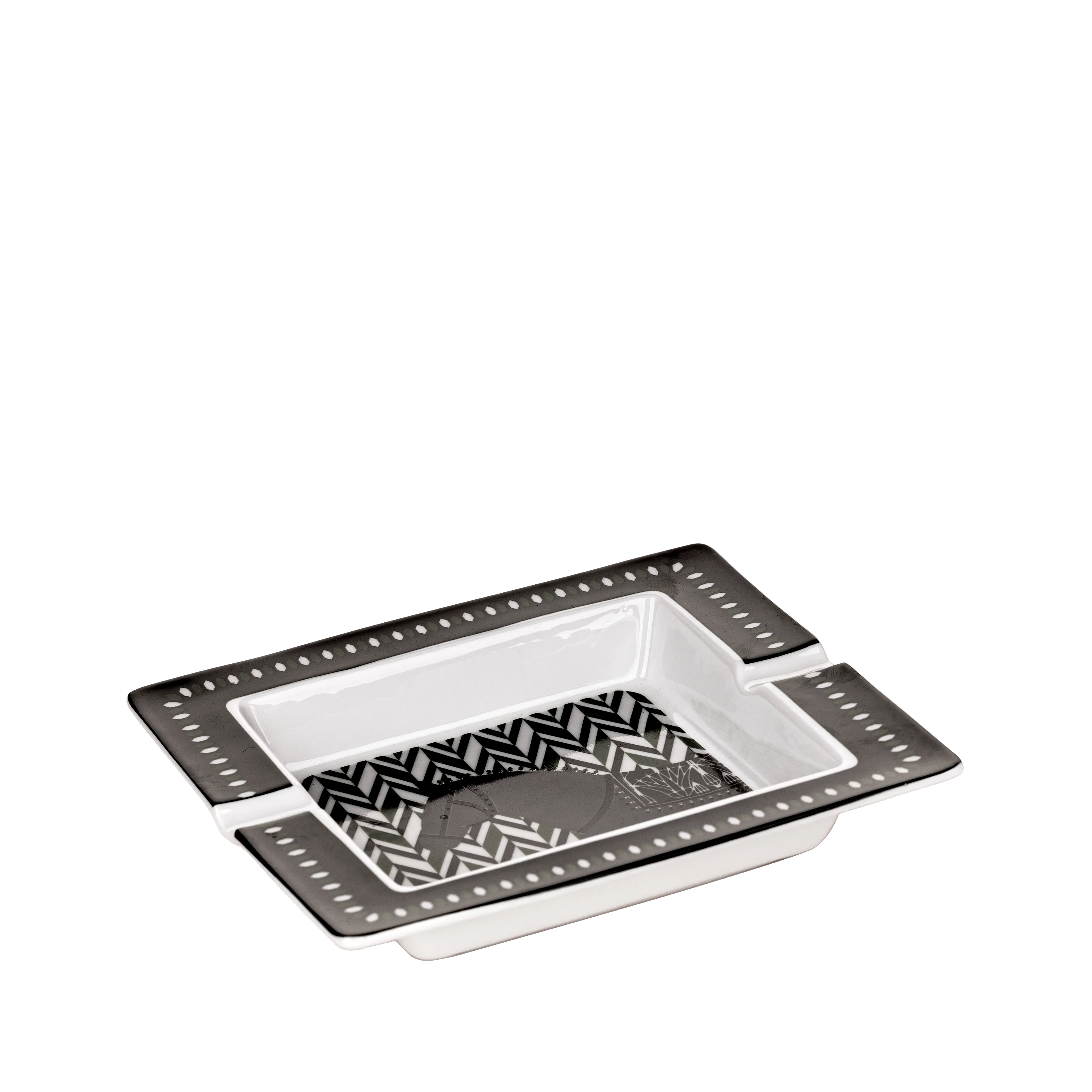 Chase ashtrays black - 2 pieces - Fathy Mahmoud Porcelain 