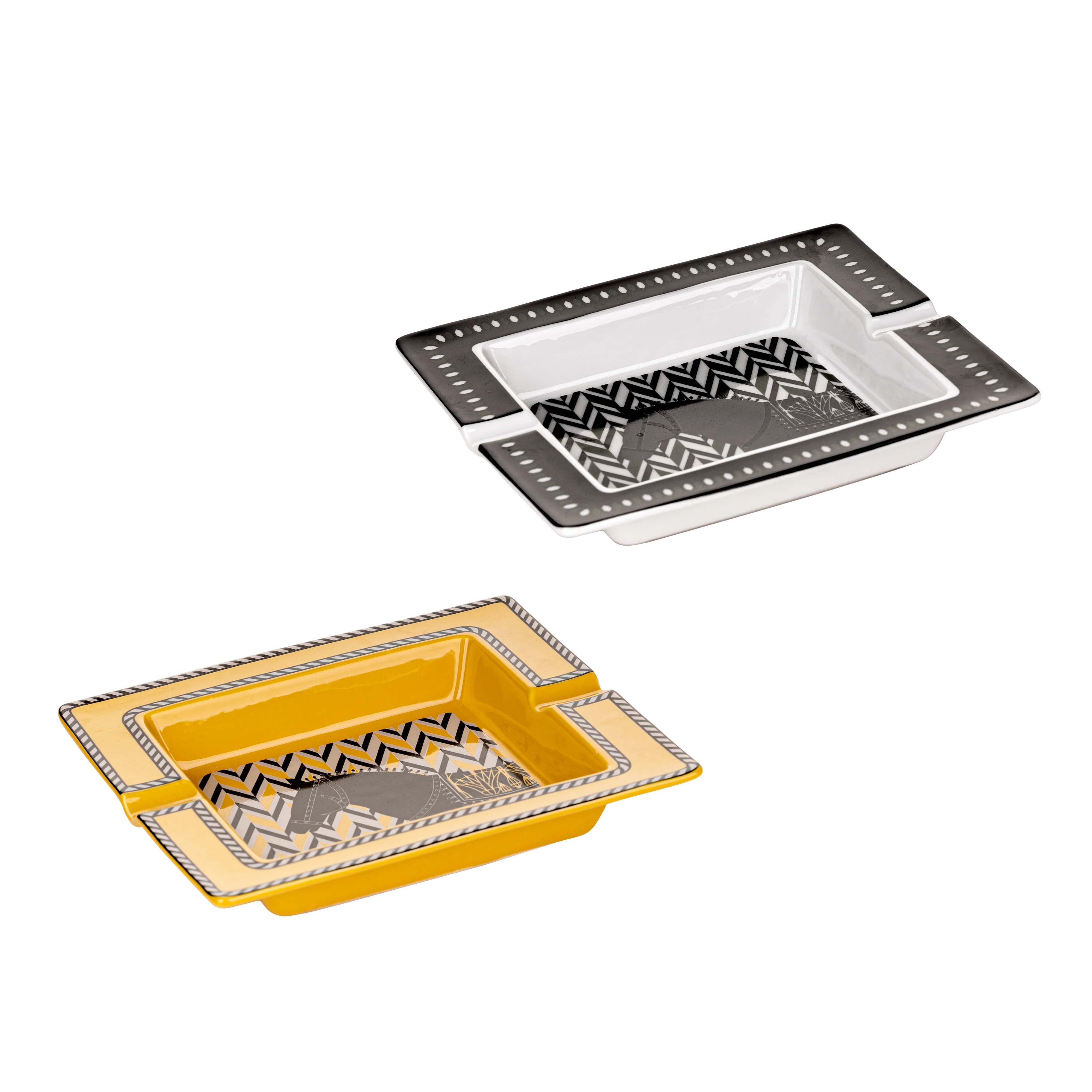 Chase ashtrays black - 2 pieces - Fathy Mahmoud Porcelain 