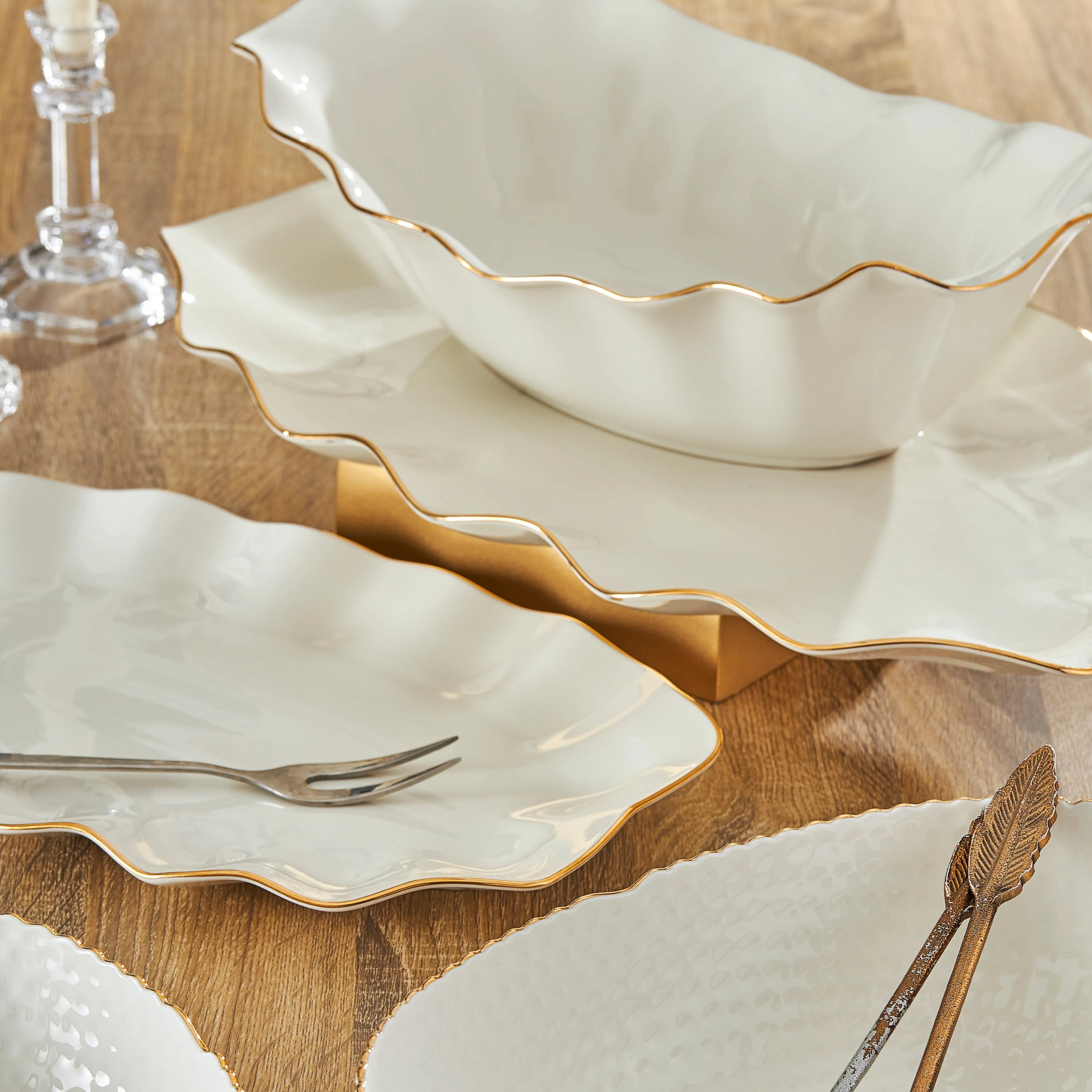 Pearla Tray White - Small - Fathy Mahmoud Porcelain 