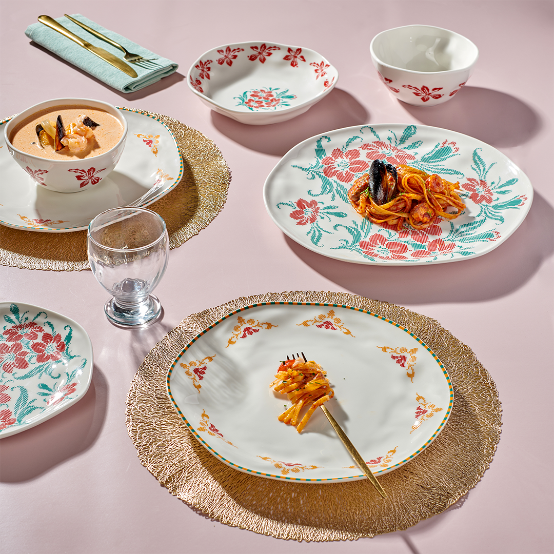 Hibiscus - 25 pieces - Fathy Mahmoud Porcelain 