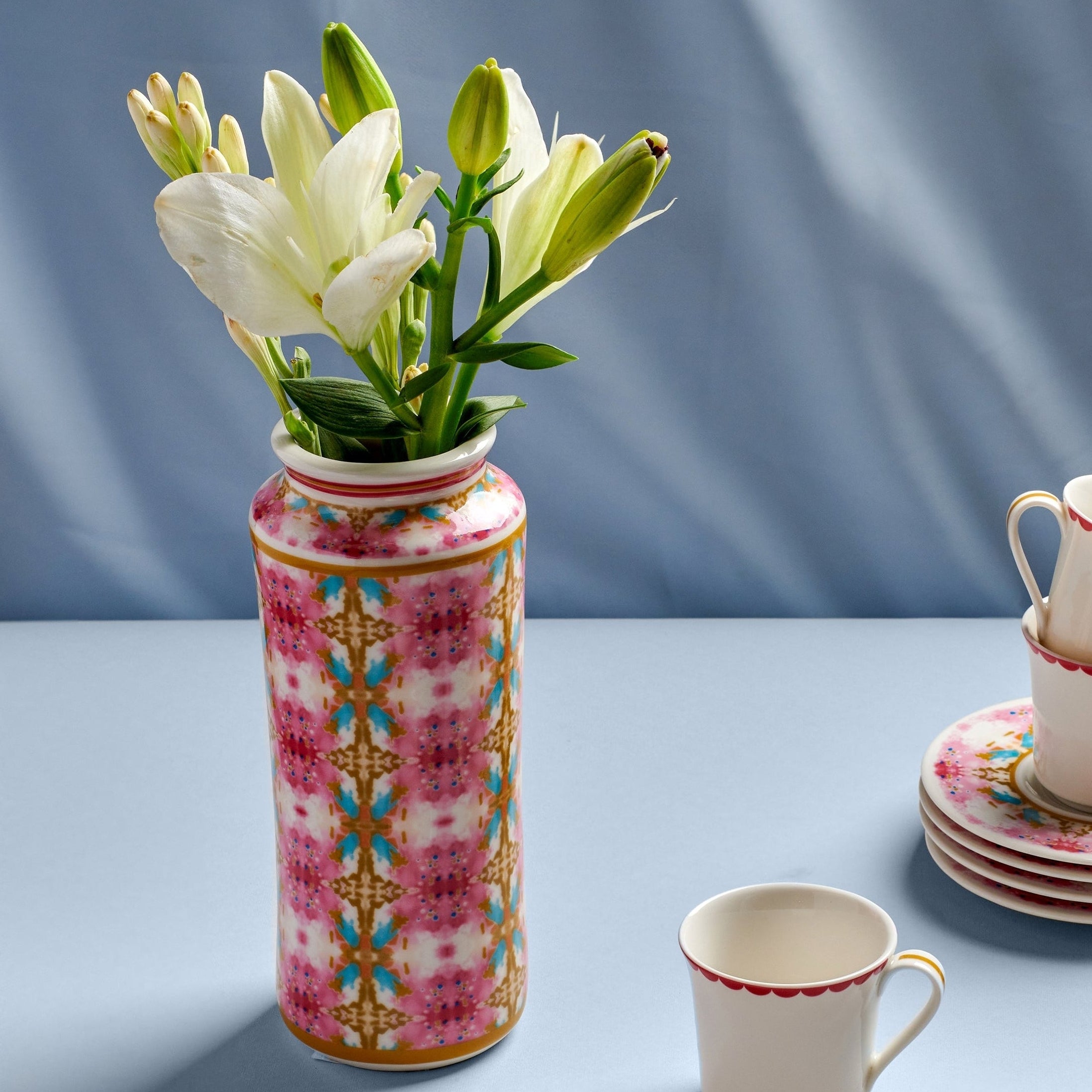 Kaleidoscape - Vase - Fathy Mahmoud Porcelain 