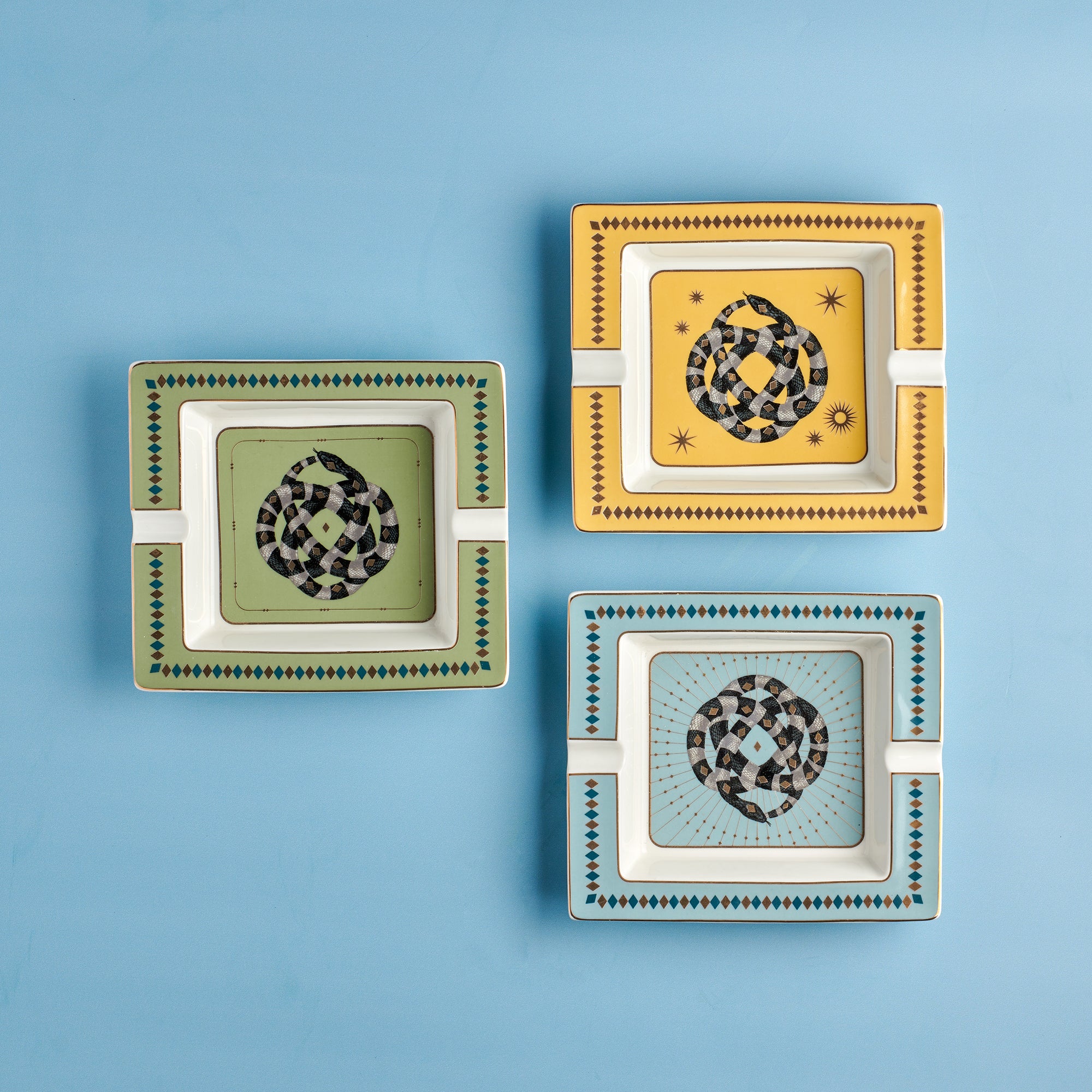 Serpentine ashtray - blue - Fathy Mahmoud Porcelain 