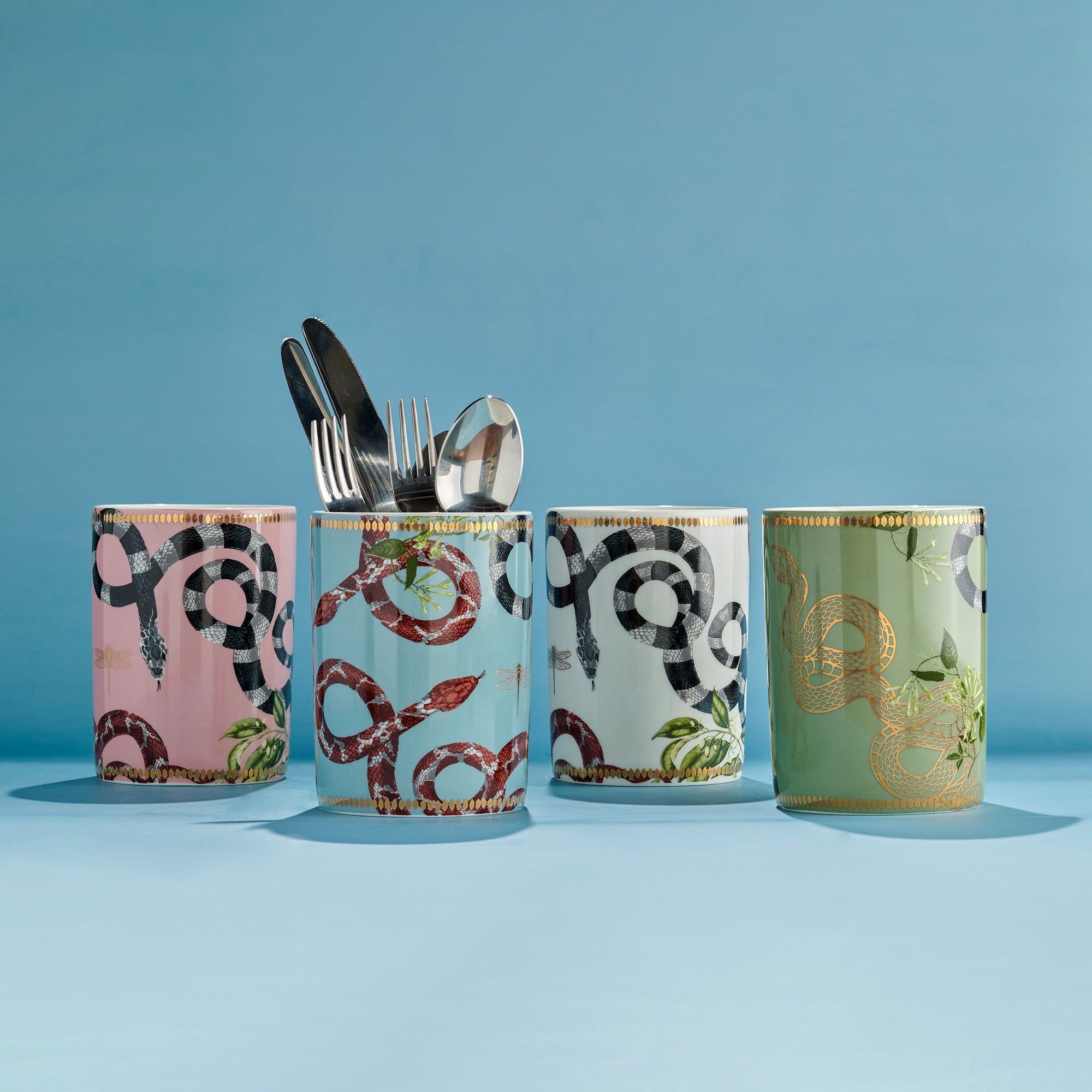 Serpentine cannister - white - Fathy Mahmoud Porcelain 