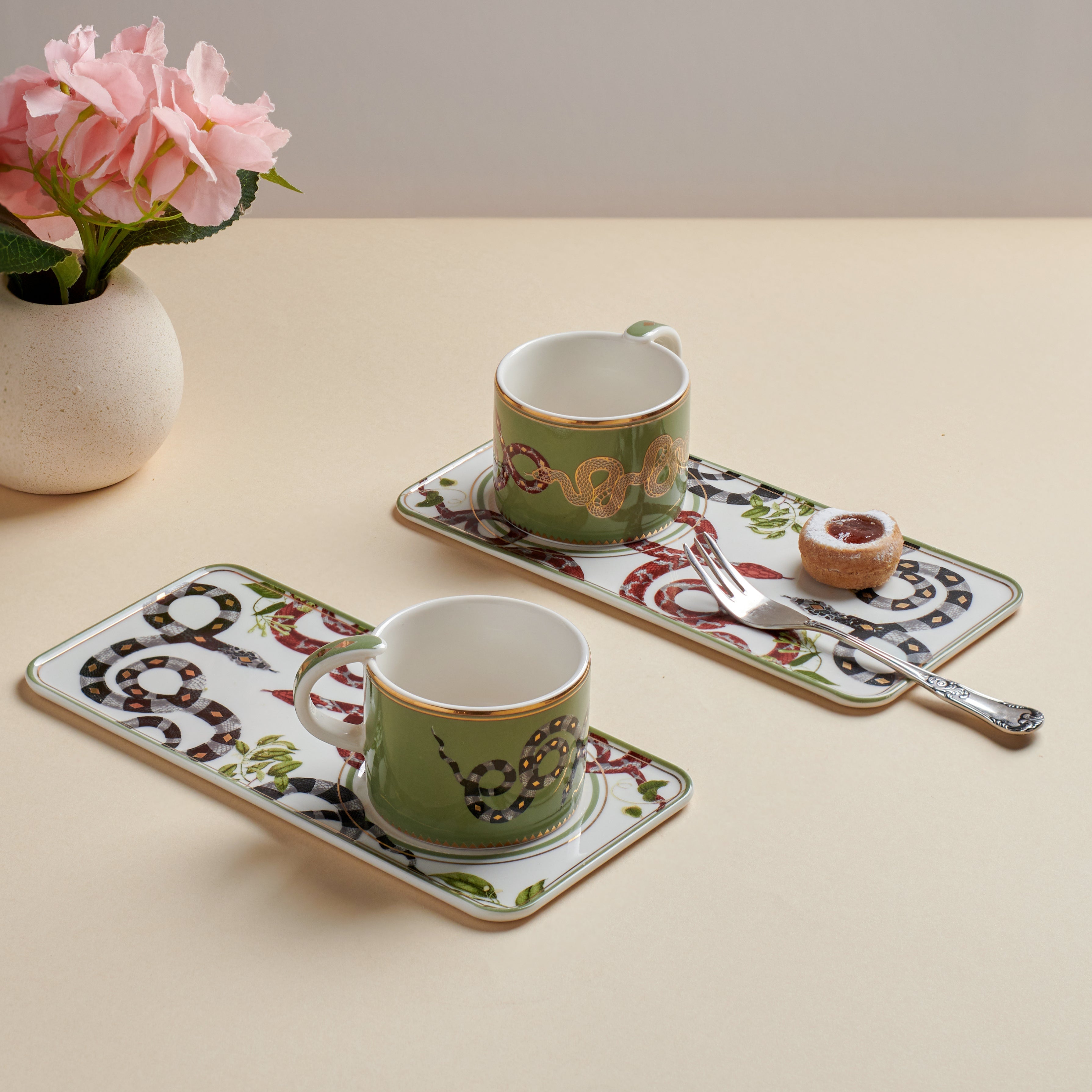 Serpentine Enjoy Tea Set - Fathy Mahmoud Porcelain 