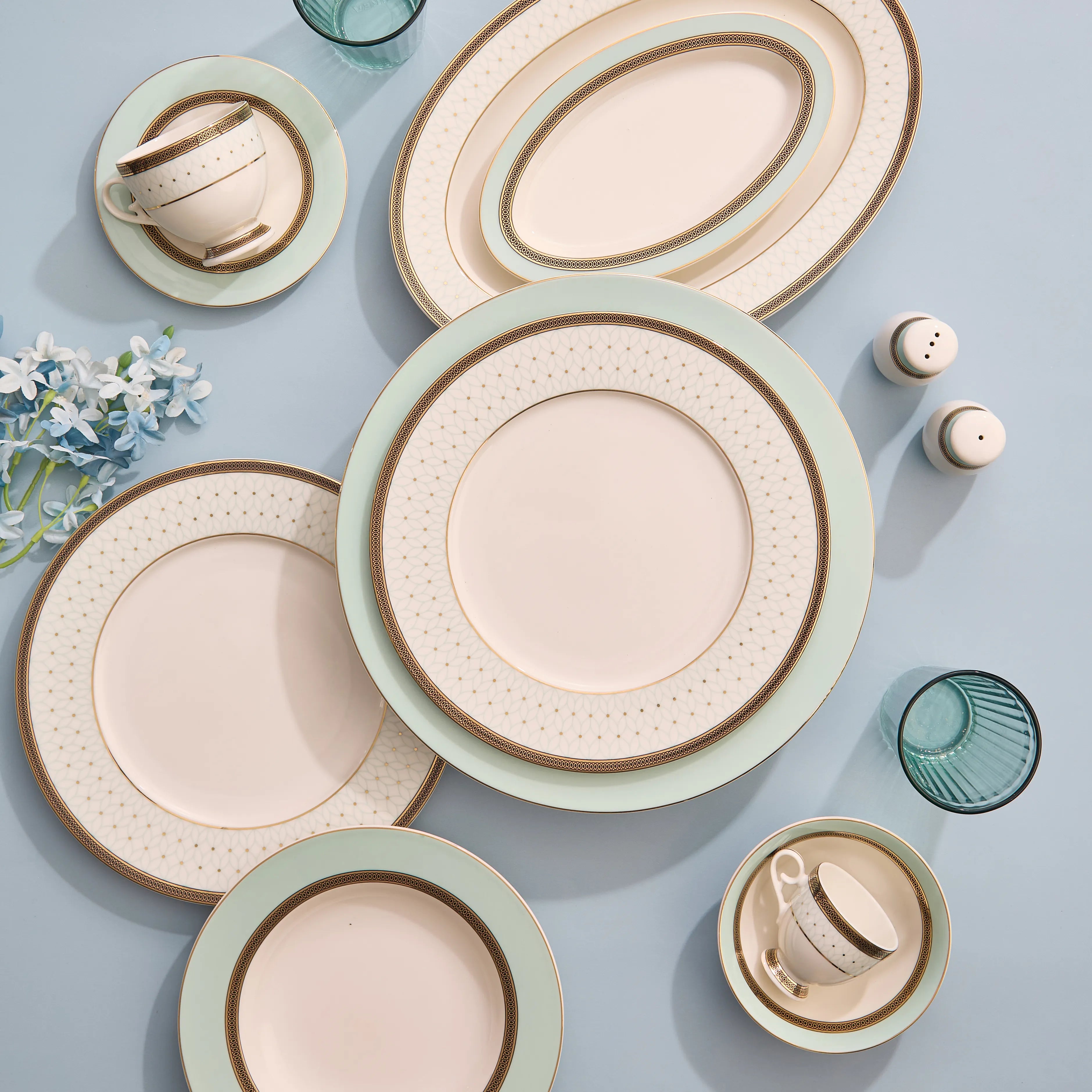 Tiffany - 62 Pc - Fathy Mahmoud Porcelain 